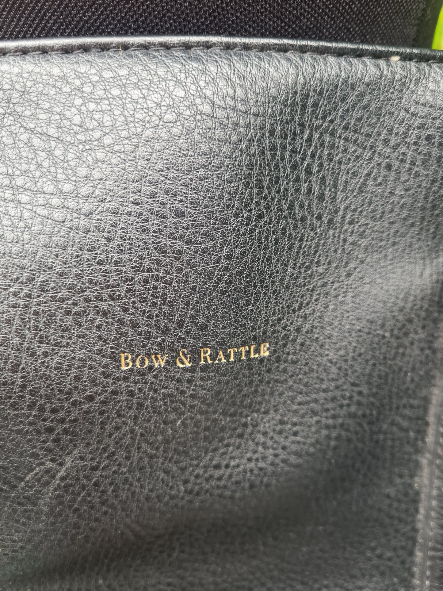 Bow &amp; Rattle mála taistil Vegan